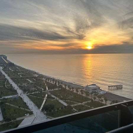 Студия С Потрясающим Видом На Море В Orbi Beach Tower Batoumi Extérieur photo