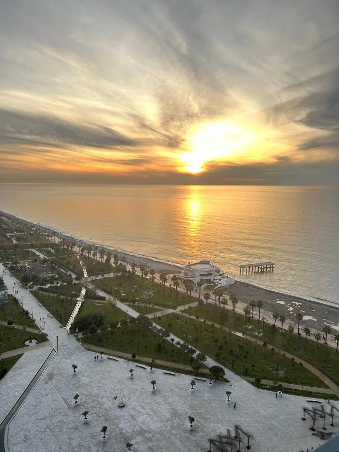 Студия С Потрясающим Видом На Море В Orbi Beach Tower Batoumi Extérieur photo